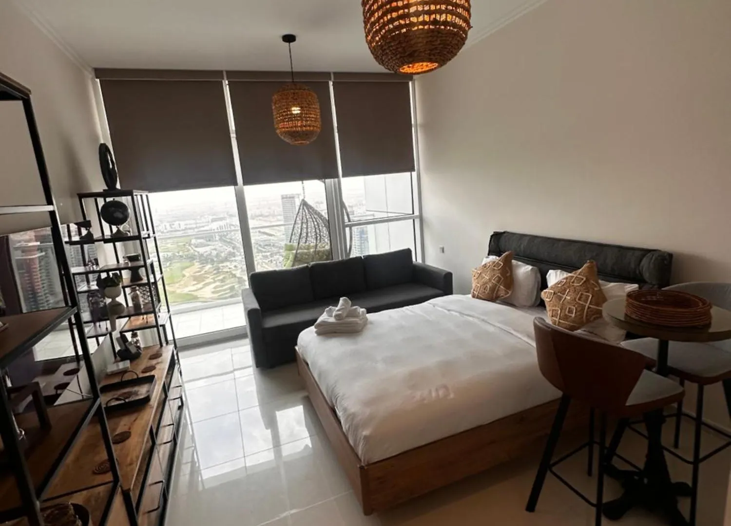 Damac Hills, Trump Golf Resort, Penthouse Studio Dubái