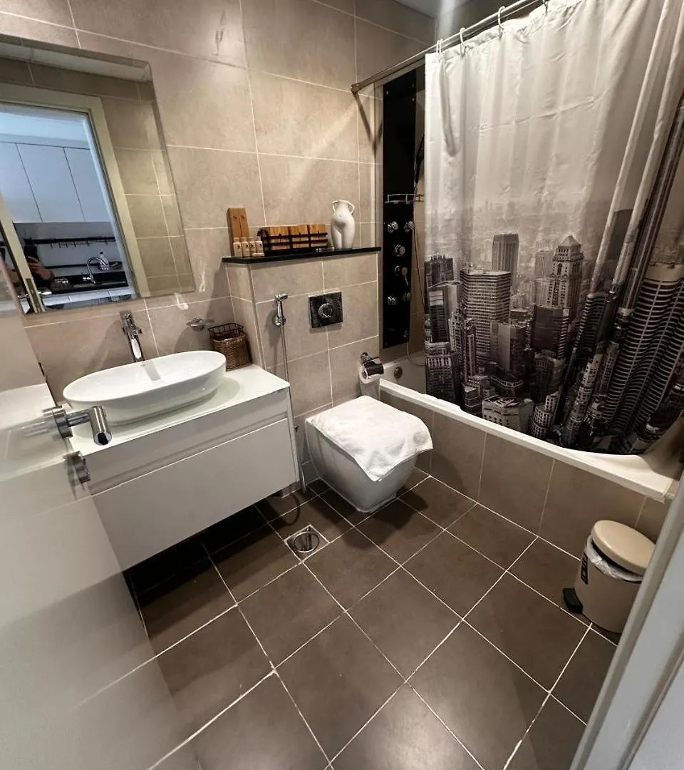 Apartamento Damac Hills, Trump Golf Resort, Penthouse Studio Dubái